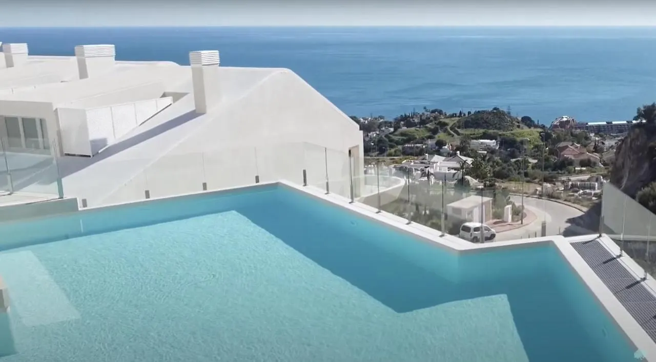3 Bedroom Sea View Stupa Hills Benalmádena